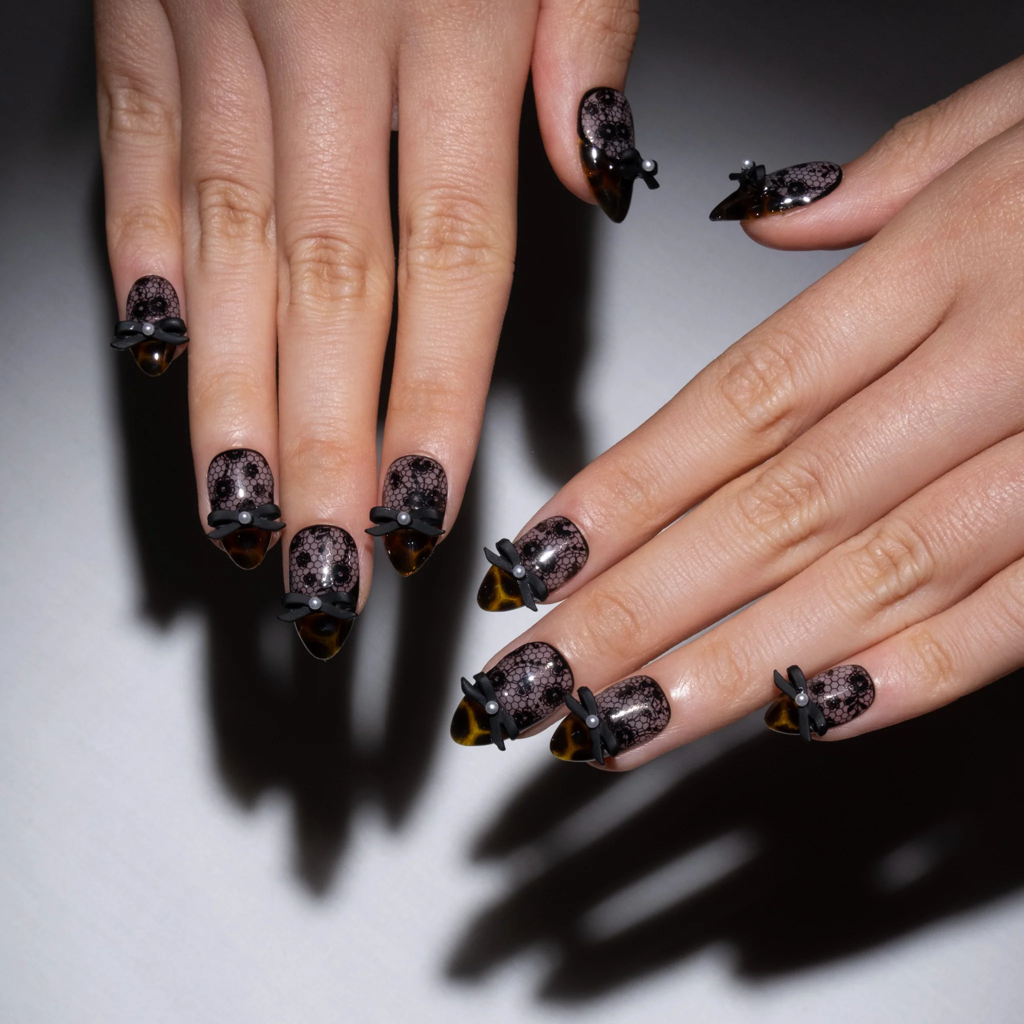 AFTER HOURS - Image 3