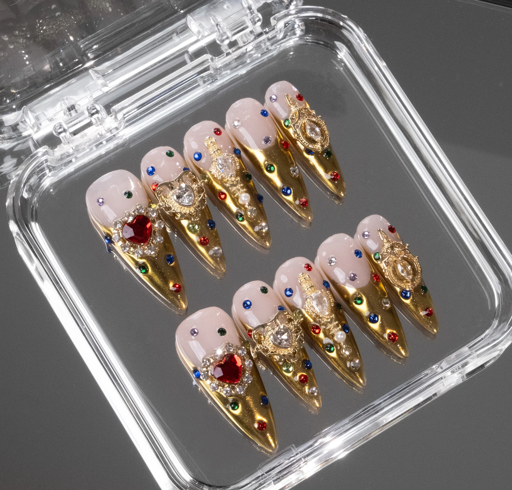 ROYAL CROWN - Image 4