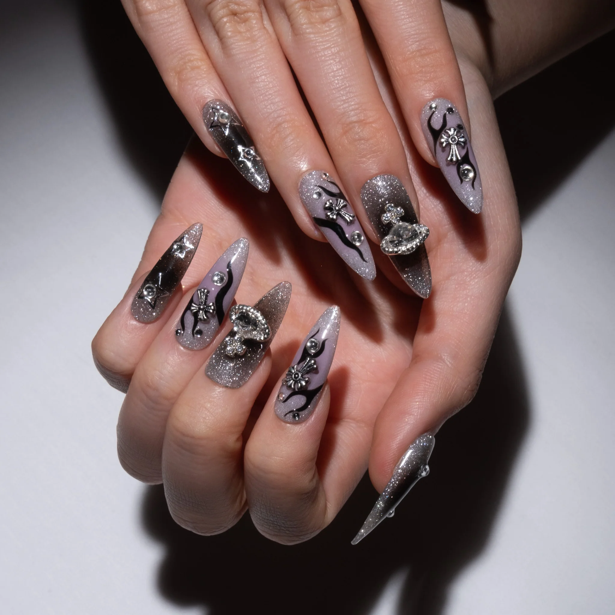 VIVID VIVIENNE - Image 3